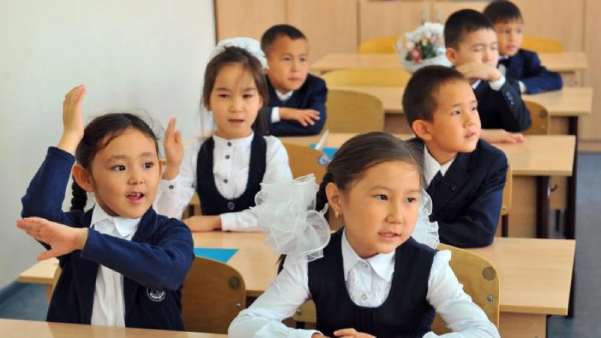 «Ребенка лучше переводить на школьный режим за 2–3 недели до начала учебы» – конкретные советы от педагога-психолога