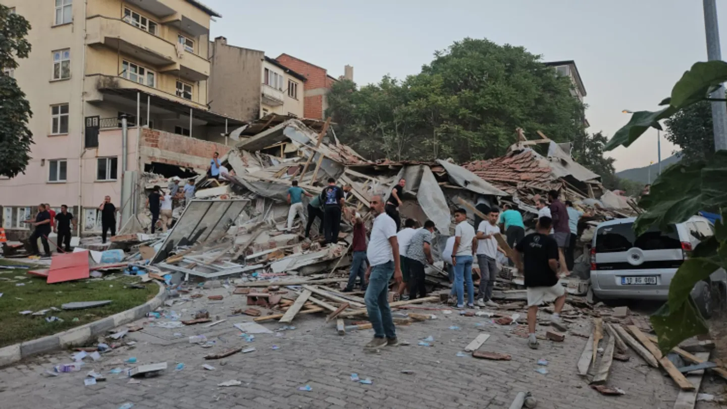 В Турции произошло землетрясение магнитудой 6: один человек погиб