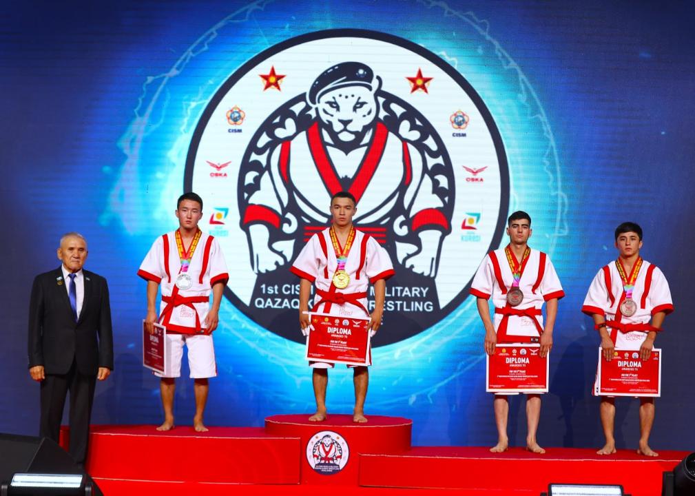 Сборная Казахстана заняла первое место на чемпионате мира по қазақ күресі CISM.