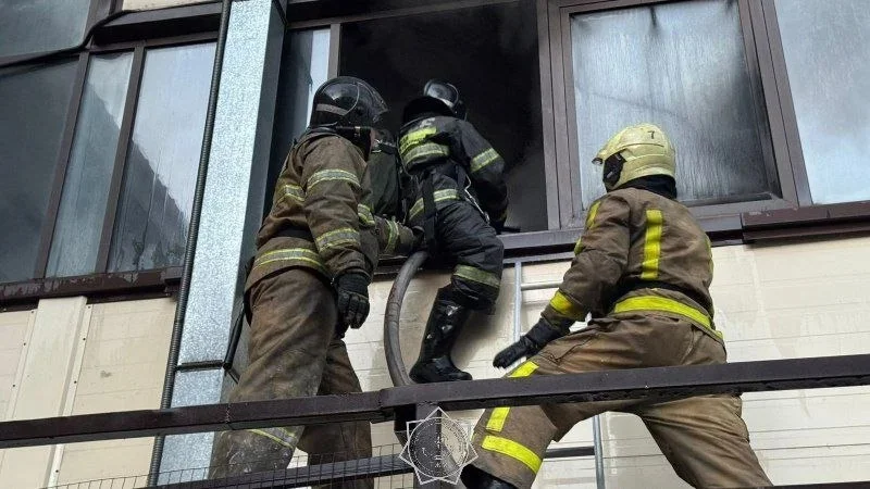 Крупный пожар на рынке в Алматы потушен