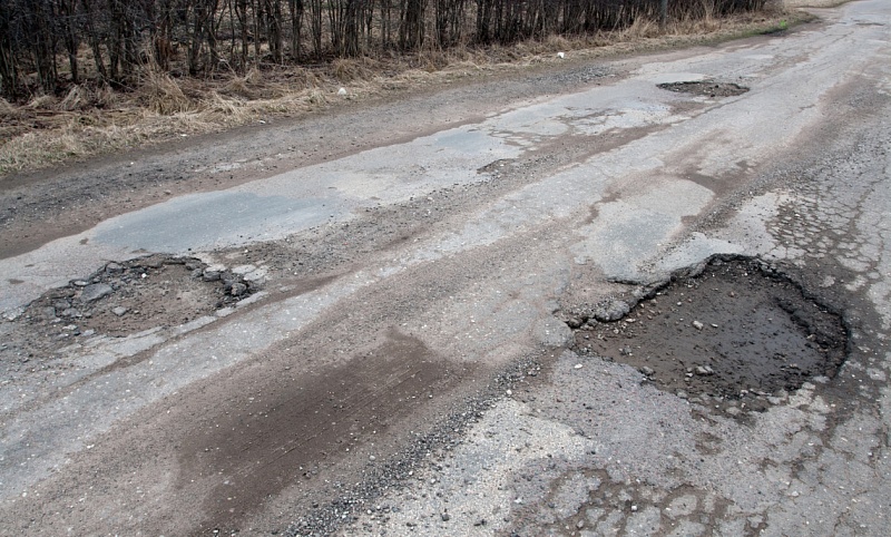 С сегодняшнего дня проезд по участку платных дорог с дефектами будет бесплатным.