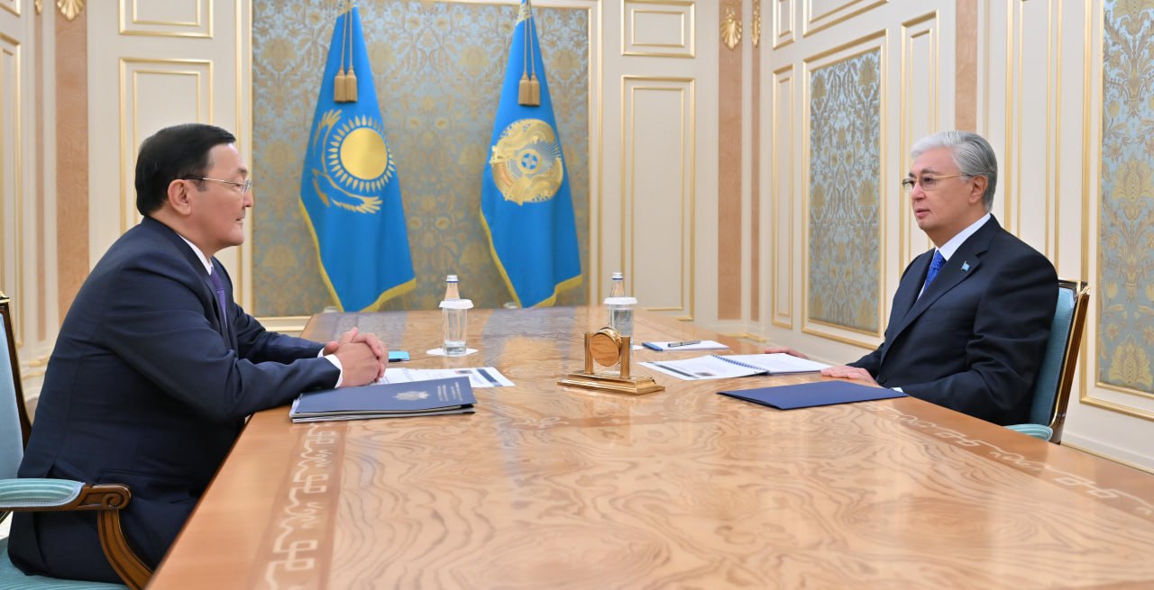 Президент принял Генерального прокурора и дал поручение по укреплению законности.