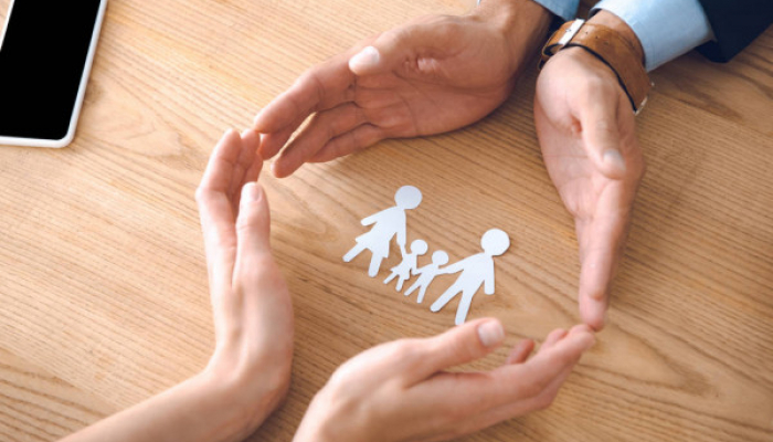 Число сотрудников органов опеки увеличилось в 3,3 раза