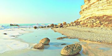 Казахстан и Азербайджан откроют общий туристический маршрут на побережье Каспийского моря