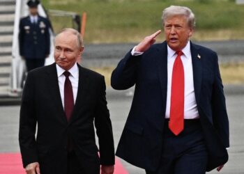 Трамп отказался от встречи с Путиным и ввел санкции против российских нефтяных магнатов