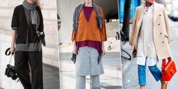 При многослойном стиле одежды следует учитывать следующее:

*   **Сочетание цветов и текстур:** Важно, чтобы слои одежды гармонировали друг с другом по цвету и фактуре. Экспериментируйте с контрастными или комплементарными цветами, а также с различными материалами (например, шелк под шерстью, хлопок под денимом).
*   **Баланс объемов:** Если один слой одежды объемный (например, свитер), то другие слои должны быть более прилегающими, чтобы избежать громоздкости. И наоборот, под объемную верхнюю одежду можно надеть более тонкие вещи.
*   **Функциональность:** Каждый слой должен выполнять свою функцию. Базовый слой (например, термобелье или тонкая футболка) отвечает за тепло и комфорт, средний слой (свитер, кардиган) – за дополнительное утепление, а верхний слой (куртка, пальто) – за защиту от ветра и осадков.
*   **Пропорции:** Обратите внимание на то, как слои одежды соотносятся с вашей фигурой. Длина каждого элемента должна быть подобрана так, чтобы подчеркнуть достоинства и скрыть недостатки. Например, удлиненный кардиган может визуально вытянуть силуэт.
*   **Удобство движений:** Несмотря на многослойность, одежда не должна сковывать движения. Выбирайте вещи, которые хорошо сидят и не мешают вам двигаться свободно.
*   **Аксессуары:** Аксессуары (шарфы, головные уборы, перчатки) могут стать завершающим штрихом многослойного образа и добавить ему индивидуальности.
*   **Повод:** Многослойность подходит для разных ситуаций, но важно адаптировать ее к конкретному случаю. Для офиса подойдут более сдержанные сочетания, а для прогулки – более свободные и яркие.