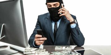 «Вы не подали налоговую декларацию вовремя» — мошенники придумали новый метод