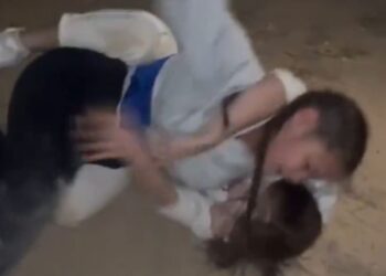 Министерство просвещения прокомментировало драку школьниц в Жанаозене