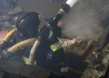 «Муж уехал на заработки в Корею»: 34-летняя женщина с 5 детьми сгорела заживо