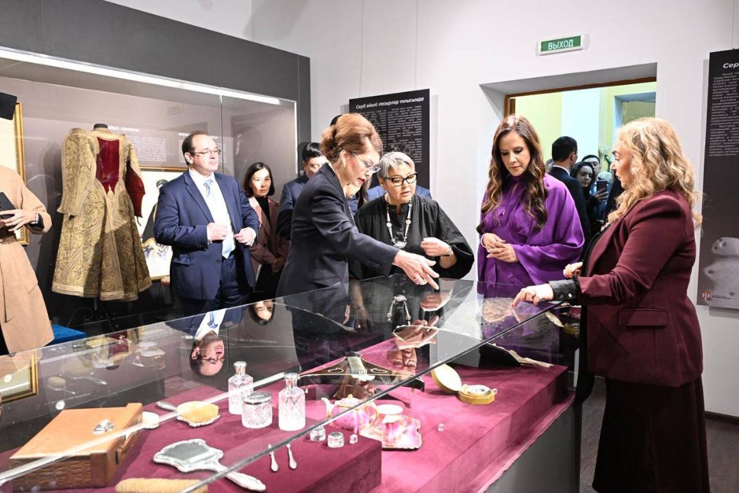 В Алматы открылась выставка «Сербская женщина: на рубеже веков»