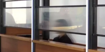 «Посмотрев в камеру и вытерев кровь с ножа»: на судебном процессе в Актобе рассказали ужасные детали