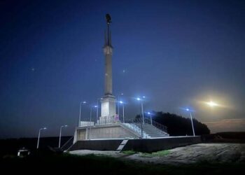 «В Кызылжаре администрация разрушает памятник алашевским деятелям»