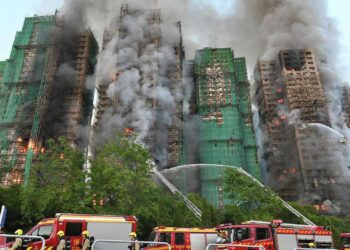 Пожар в Гонконге: число погибших достигло 44 человек