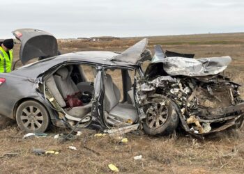 В Западно-Казахстанской области в страшной аварии погибли восемь человек
