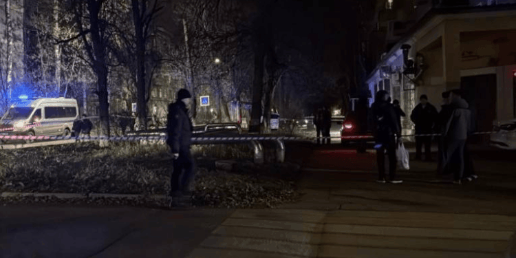 9-летний мальчик лишился пальцев, пытаясь поднять деньги с земли