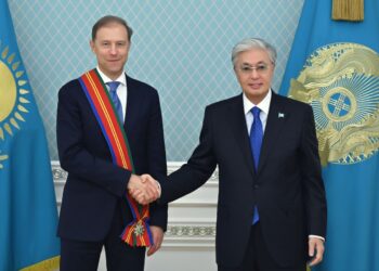 Президент Казахстана принял первого заместителя председателя правительства России