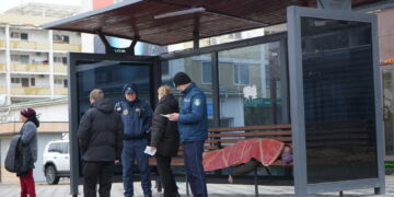 В Актау на остановке найден труп мужчины