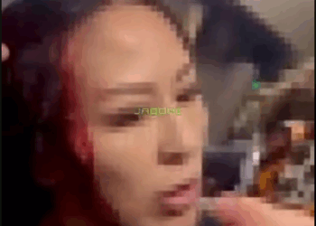 В Астане в автобусе две женщины подрались за место на глазах у детей