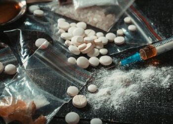 В Актобе осудили лиц, незаконно торговавших психотропными веществами