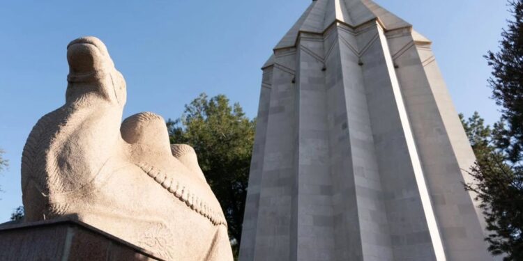 В Алматы мемориальный комплекс «Райымбек батыр» превратят в современный музейный центр