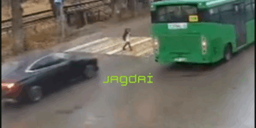 В Алматинской области на пешеходном переходе сбили ребёнка