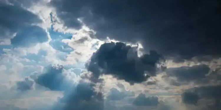 «Казгидромет» опроверг сообщения о «ядовитых облаках», движущихся в сторону Центральной Азии