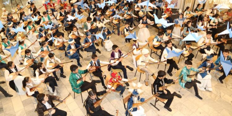 11 тысяч домбристов установят рекорд Казахстана на Наурыз