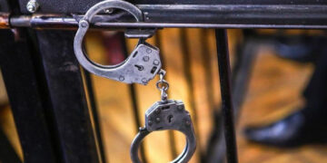 Посетившему клуб мужчине, что отбывал срок, удвоили срок наказания