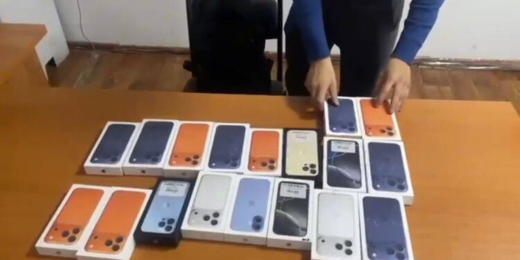 Ущерб на 15 млн тенге: в Актобе задержан подозреваемый в краже 18 телефонов