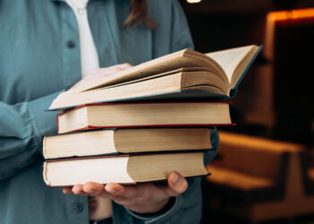 В Казахстане стартовала Неделя книги ко Дню национальной книг