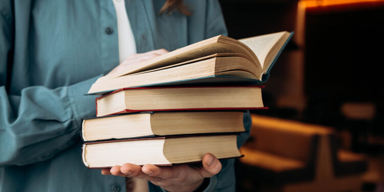 В Казахстане стартовала Неделя книги ко Дню национальной книг