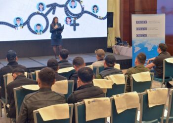 В Актау прошёл тренинг для водителей и курьеров по гендерно-чувствительной коммуникации