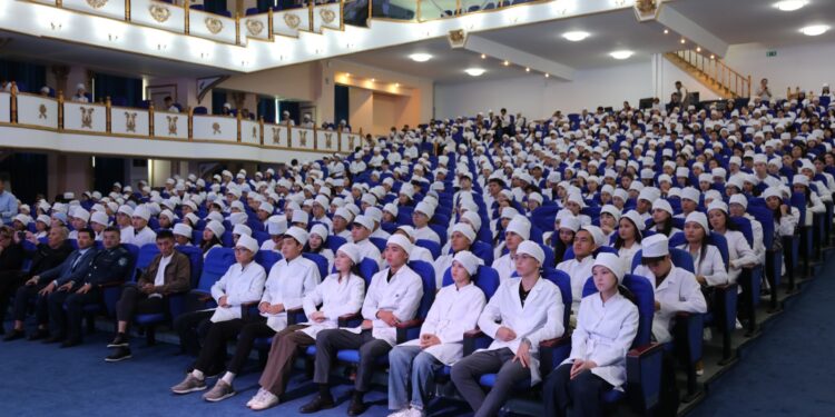 В Алматы молодежь и правоохранительные органы обсудили современные угрозы и принцип «Закон и порядок»